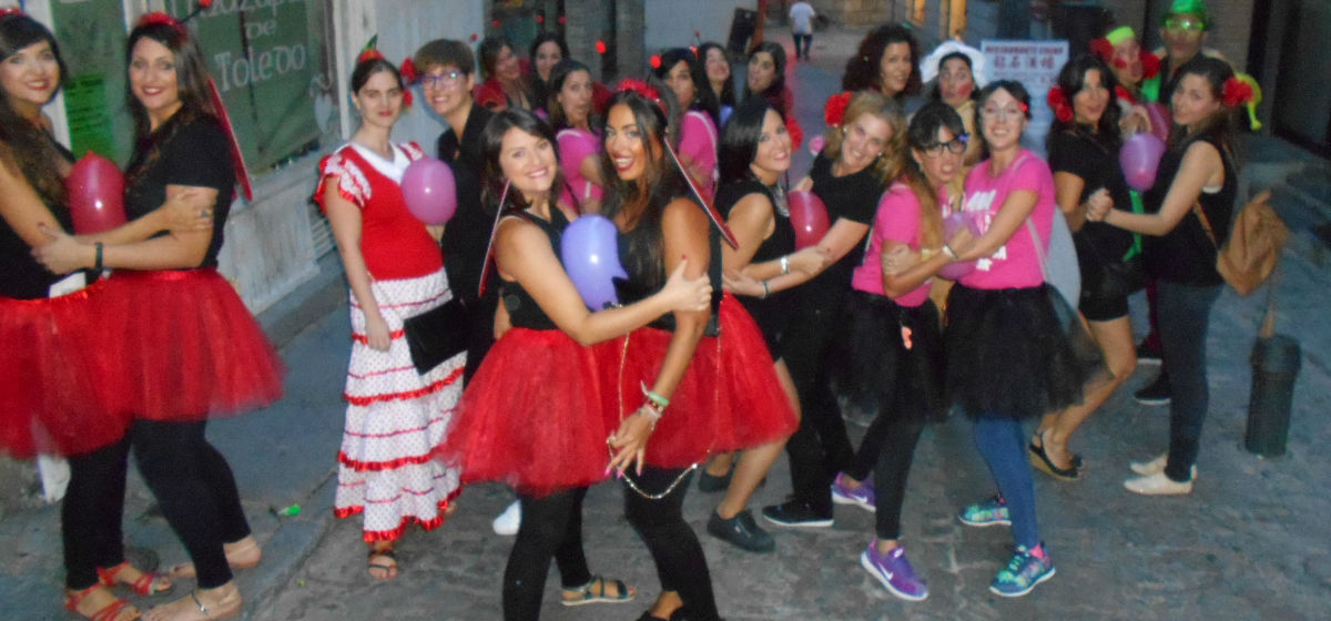 Chicas en una gymkana despedida de soltera en Madrid